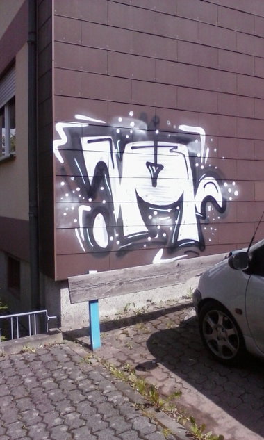 Graffiti Wall - Photo by teaka - imc