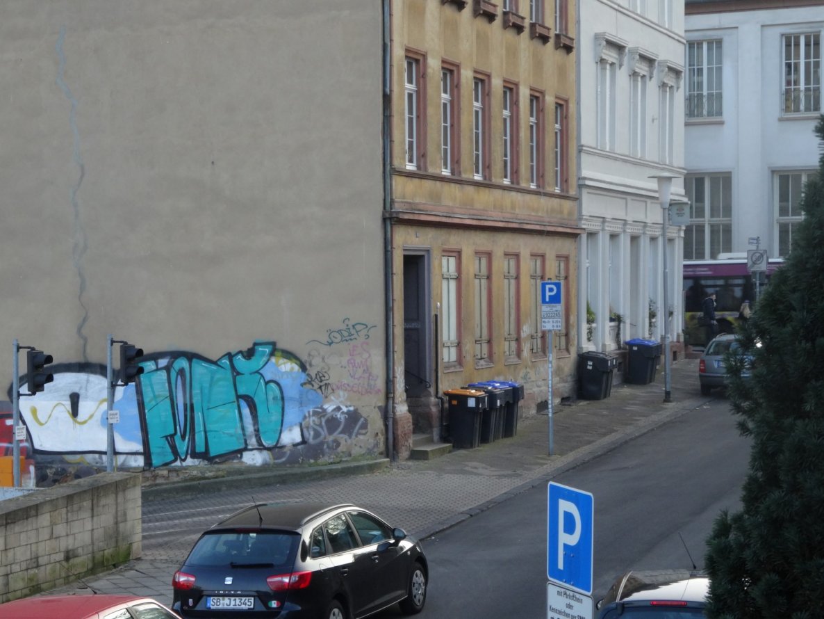 Graffiti Bombing - Photo by teaka