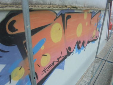 Graffiti Bombing - Photo by teaka - imc