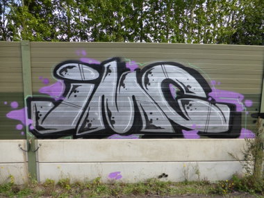 Graffiti Wall - Photo by teaka - IMC