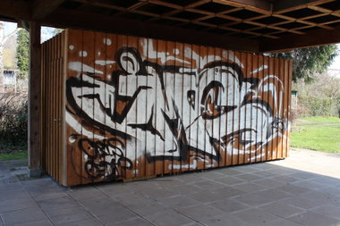 Graffiti Wall - Photo by teaka - imc