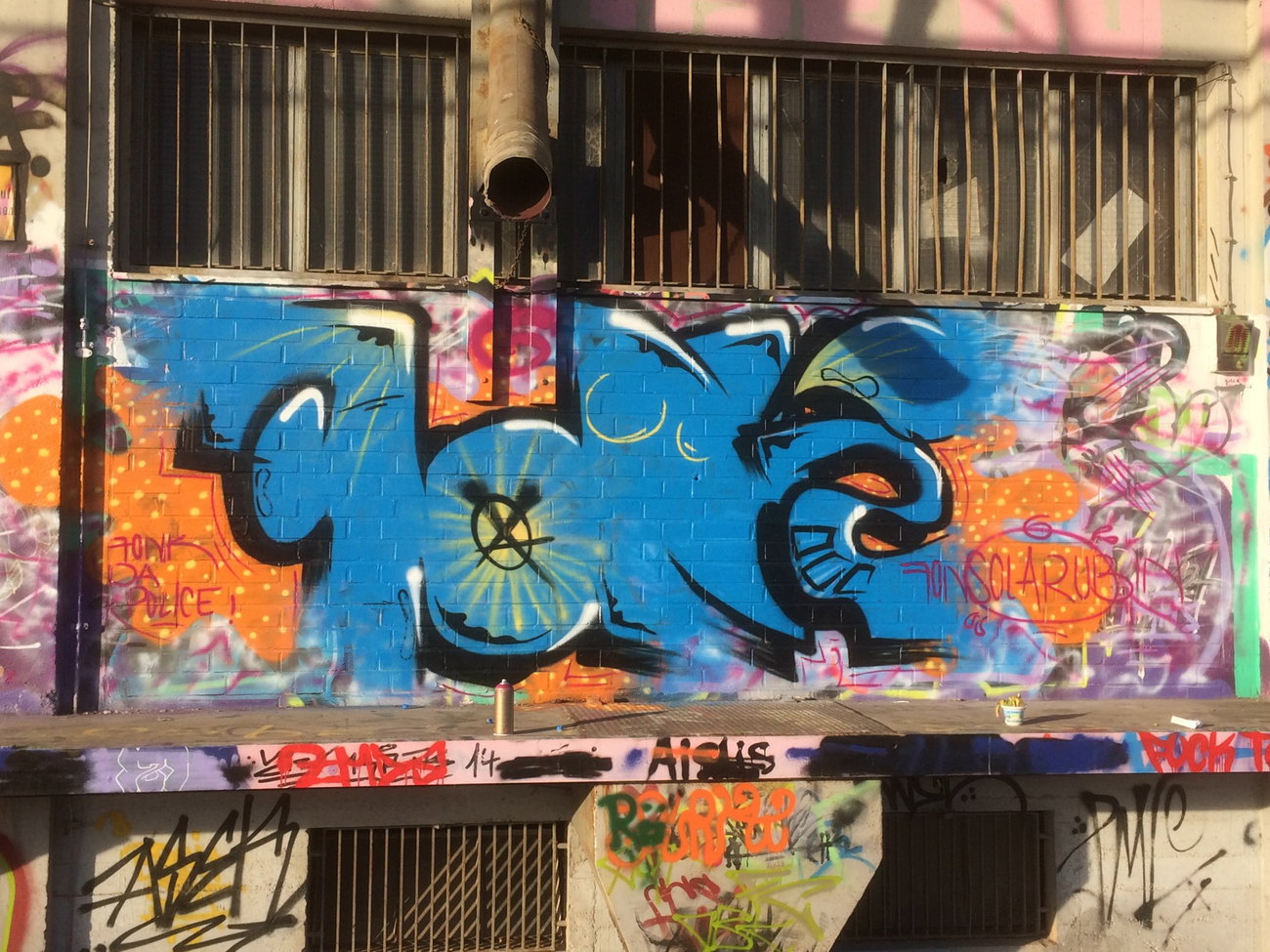 Graffiti Bombing - Photo by teaka - IMC