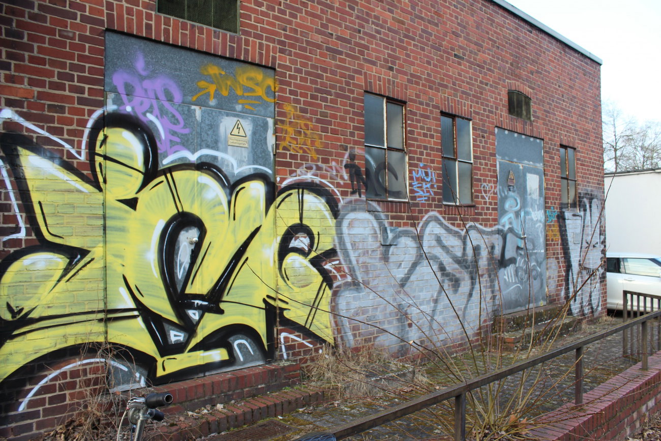 Graffiti Wall - Photo by teaka - imc