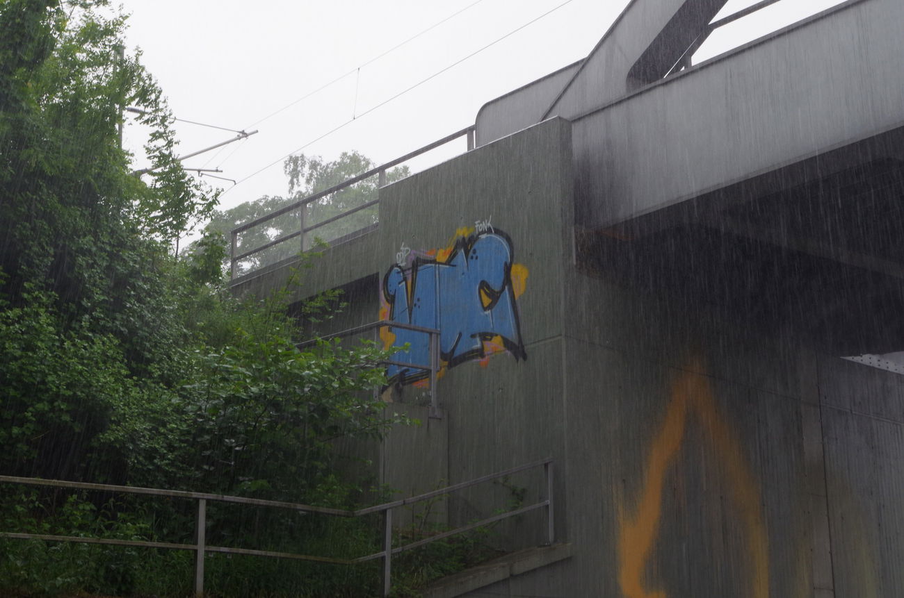 Graffiti Bombing - Photo by teaka