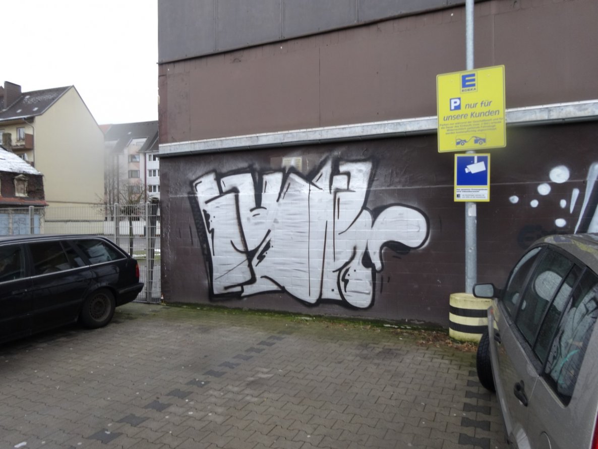 Graffiti Bombing - Photo by teaka