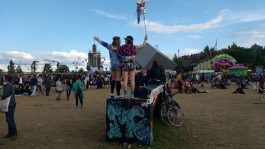 Graffiti Bombing - Photo by teaka - imc