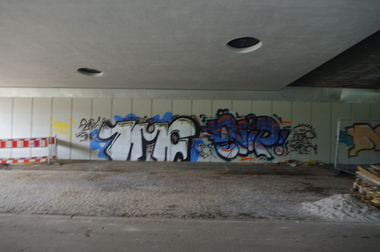 Graffiti Bombing - Photo by teaka - IMC