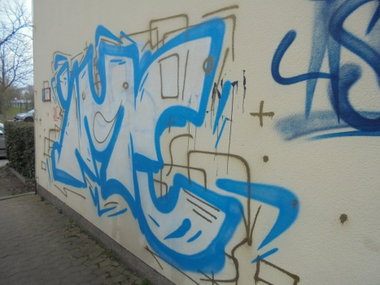 Graffiti Wall - Photo by teaka - imc