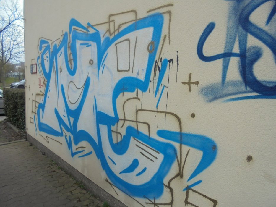 Graffiti Wall - Photo by teaka - imc