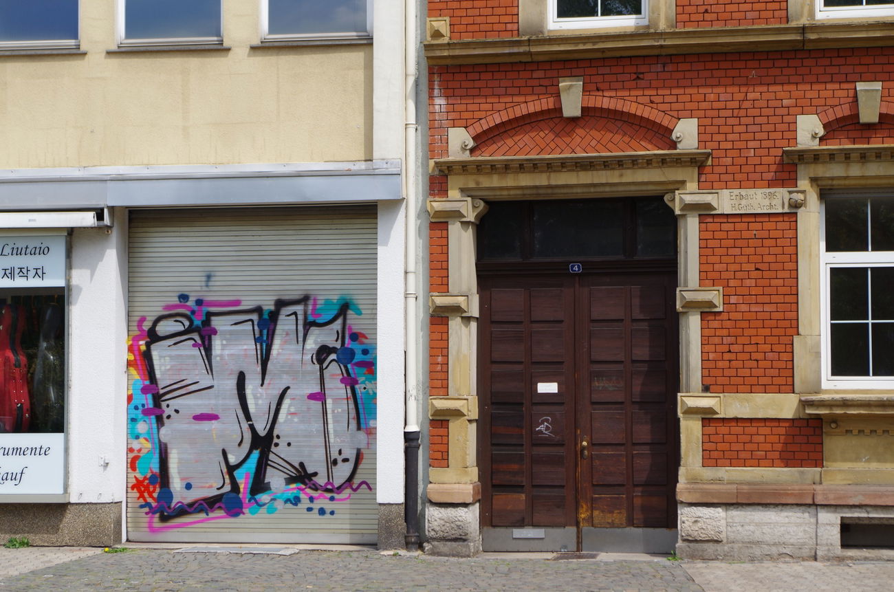 Graffiti Bombing - Photo by teaka - IMC