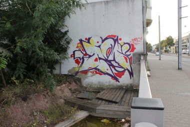 Graffiti Wall - Photo by teaka - imc