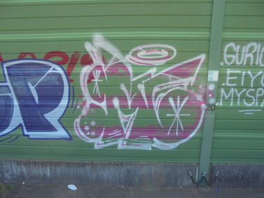Graffiti Bombing - Photo by teaka - imc