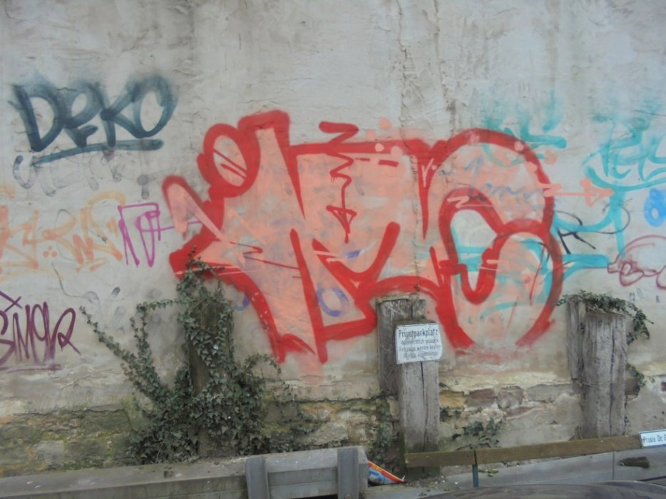 Graffiti Wall - Photo by teaka - imc