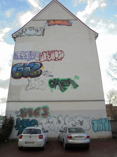 Graffiti Bombing - Photo by teaka - imc