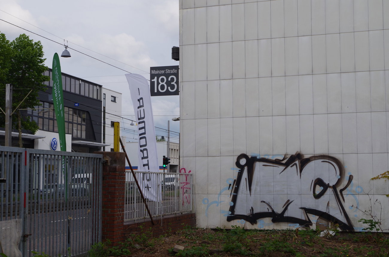 Graffiti Bombing - Photo by teaka - IMC