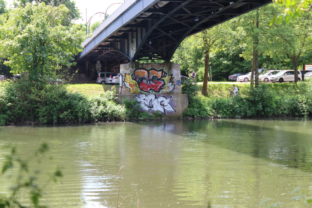 Graffiti Wall - Photo by teaka - imc