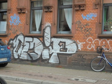 Graffiti Wall - Photo by teaka - imc