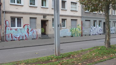Graffiti Bombing - Photo by teaka - imc