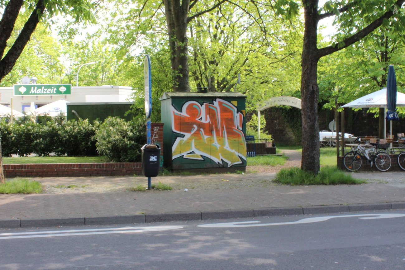 Graffiti Wall - Photo by teaka - imc