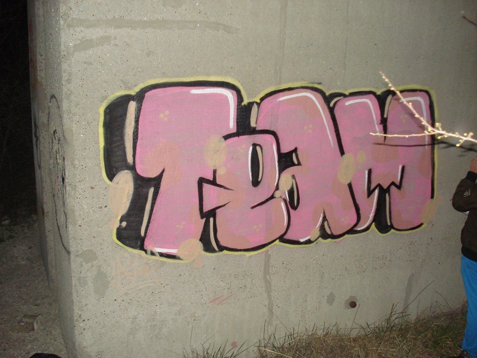 Graffiti Wall - Photo by team