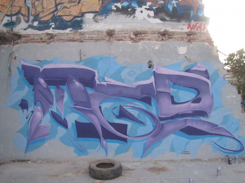 Graffiti Wall in Barcelona - Photo by tedf (2013)