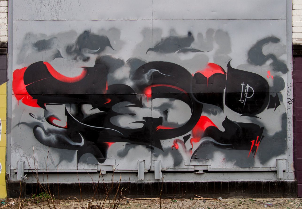 Graffiti Wall in Tver - Photo by tedf (2014)