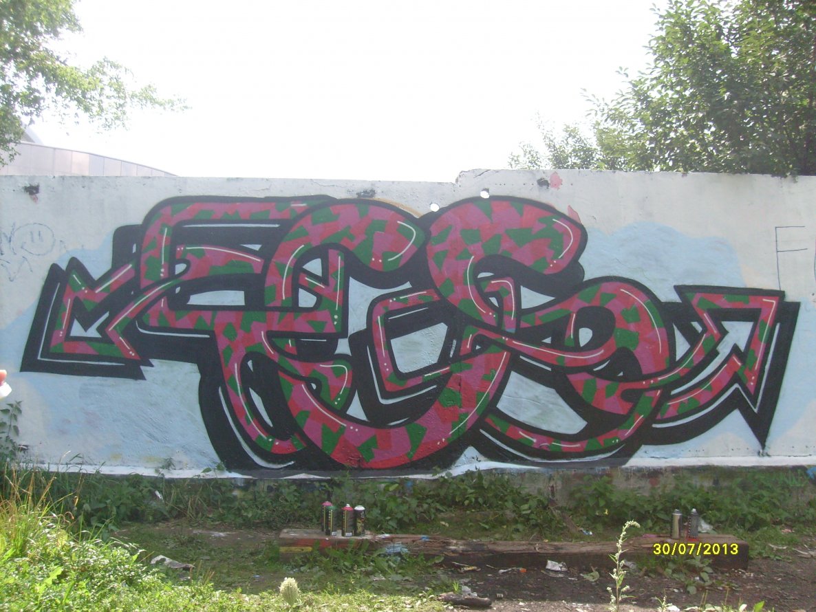 Graffiti Wall - Photo by tgs