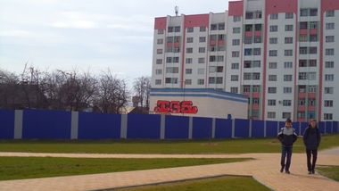 Graffiti Wall - Photo by tgs