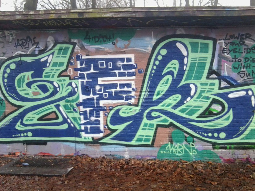 Graffiti Wall in Hamburg - Photo by the_o1303 - gfk, hamburg, fischi (2012)