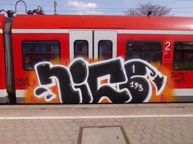 Graffiti Train - Photo by thegraffspotter - nice (2013)