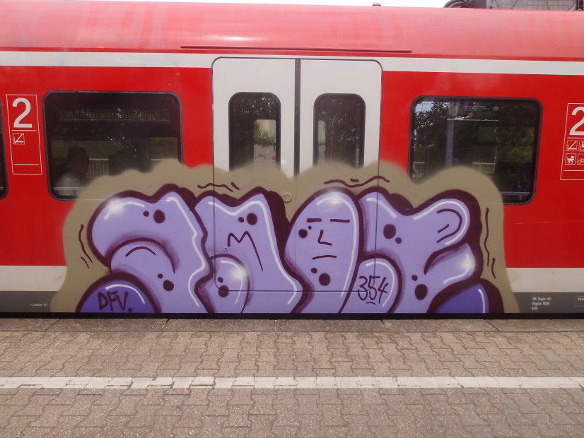 Graffiti Train - Photo by thegraffspotter - amor