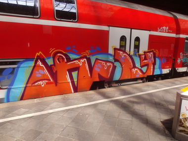Graffiti Train - Photo by thegraffspotter - argy