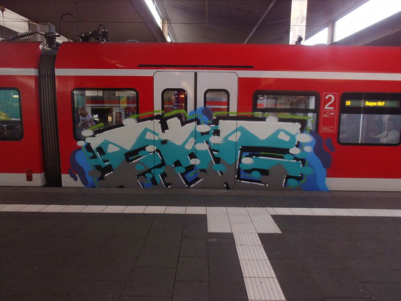 Graffiti Train - Photo by thegraffspotter - fog, think