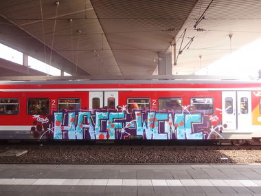 Graffiti Train - Photo by thegraffspotter - hacf, wcmc