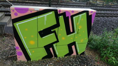 Graffiti Bombing - Photo by thegraffspotter - FH