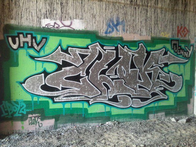 Graffiti Wall - Photo by thenature - CLOK, TODS