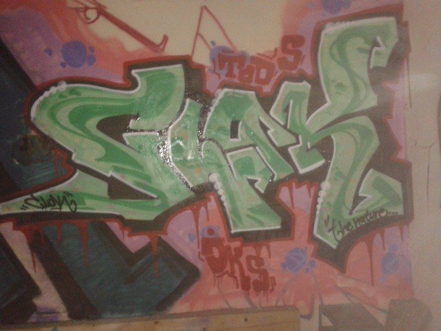 Graffiti Wall - Photo by thenature - CLOK, TODS