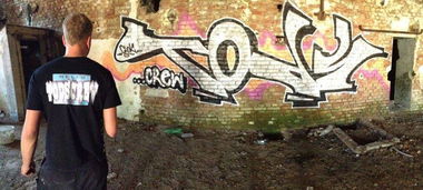 Graffiti Wall - Photo by thenature - CLOK, TODS