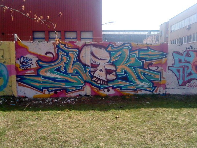 Graffiti Wall - Photo by thenature - CLOK, TODS