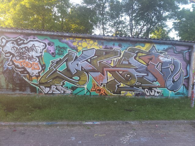 Graffiti Wall - Photo by thenature - CLOK, TODS