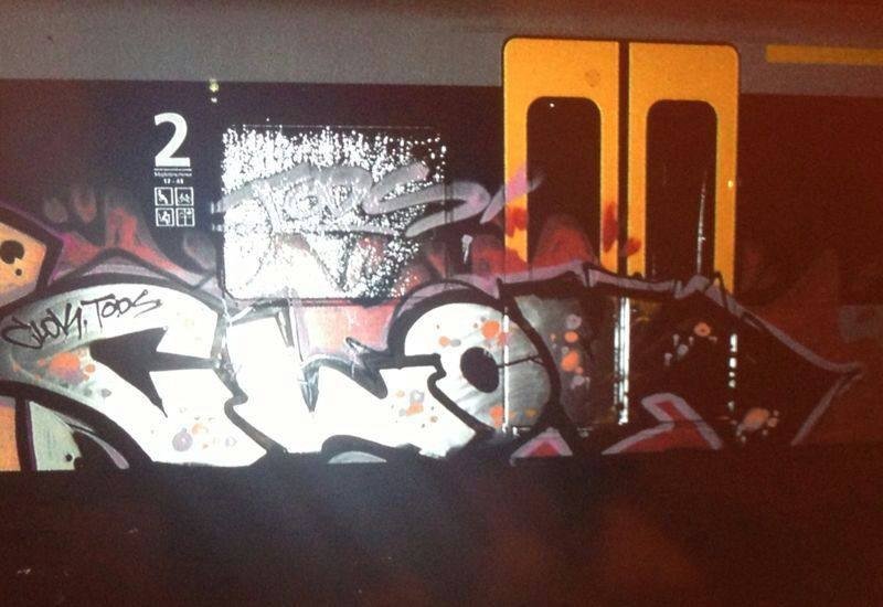 Graffiti Train - Photo by thenature - CLOK, TODS
