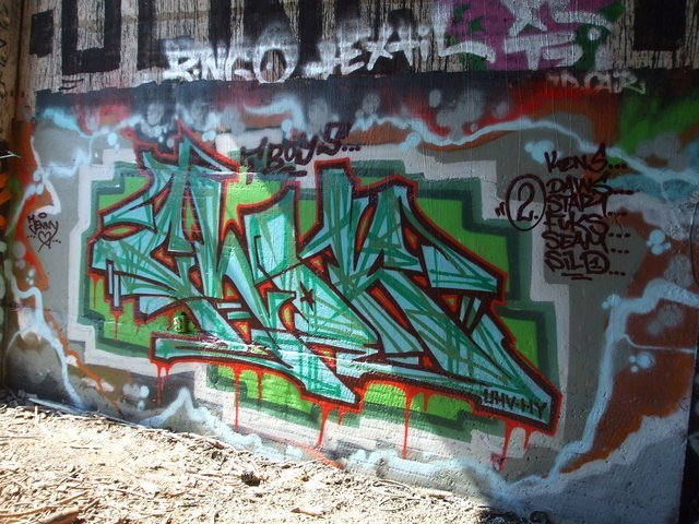 Graffiti Wall - Photo by thenature - CLOK, TODS