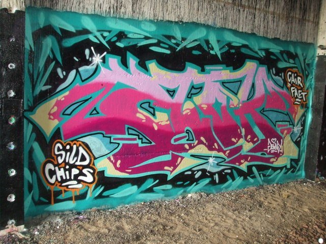 Graffiti Wall - Photo by thenature - CLOK, TODS