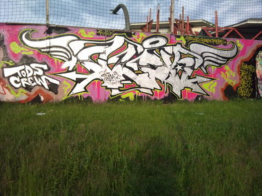 Graffiti Wall - Photo by thenature - CLOK, TODS
