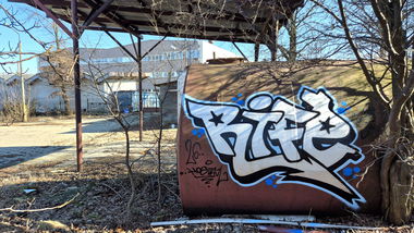 Graffiti Bombing - Photo by therife - burnerchrome (2026)