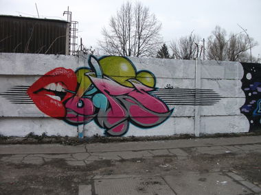 Graffiti Wall - Photo by thirteen