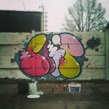 Graffiti Wall - Photo by thirteen