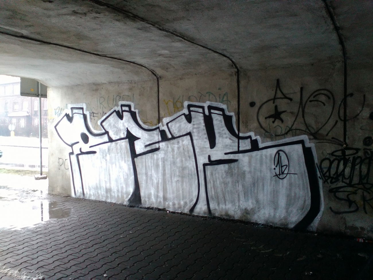 Graffiti Bombing - Photo by thule (2016)