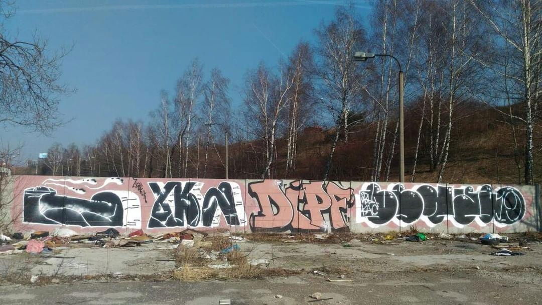 Graffiti Wall - Photo by thule - chill, 420, poland (2019)