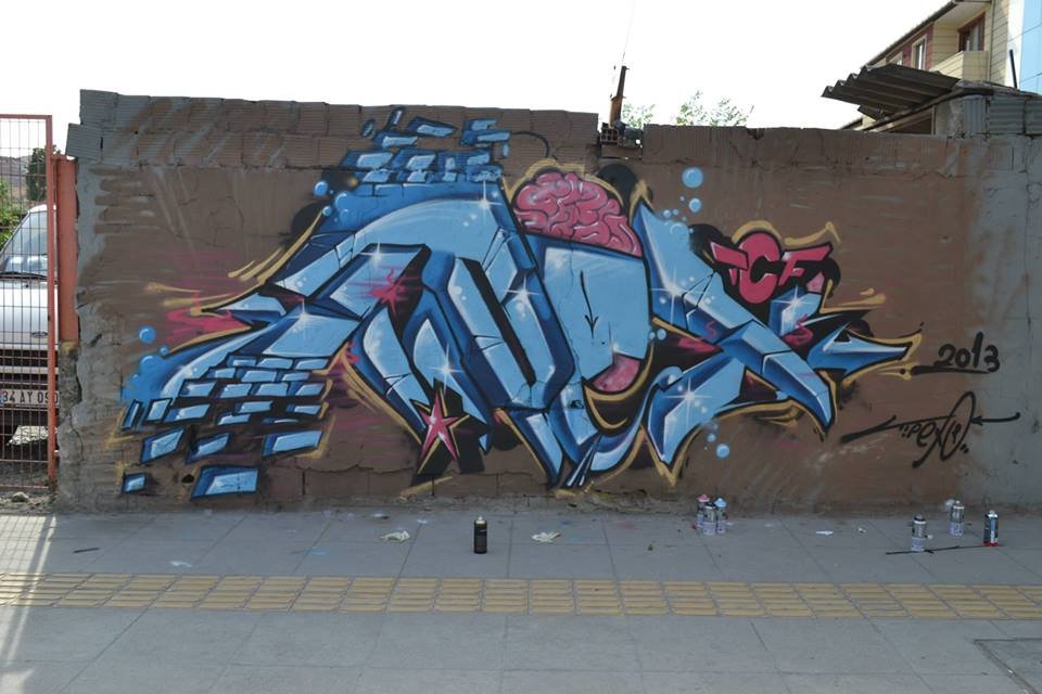 Graffiti Wall - Photo by tipex - tipex (2013)